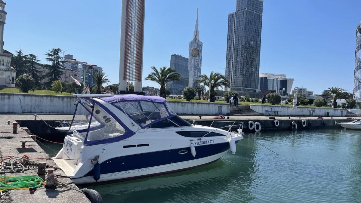 Аренда катера Viktoria 777 в Батуми — до 7 гостей