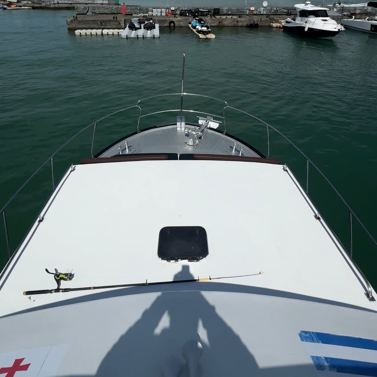 Batum'da Big Boat NATALI gemi kiralama — 50 misafire kadar