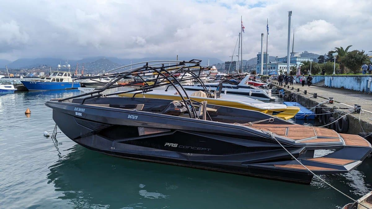 Batum'da Black Diamond — parasailing
