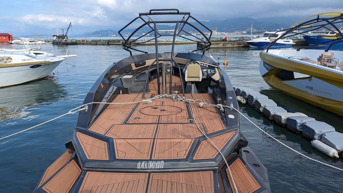 Batum'da Black Diamond — parasailing