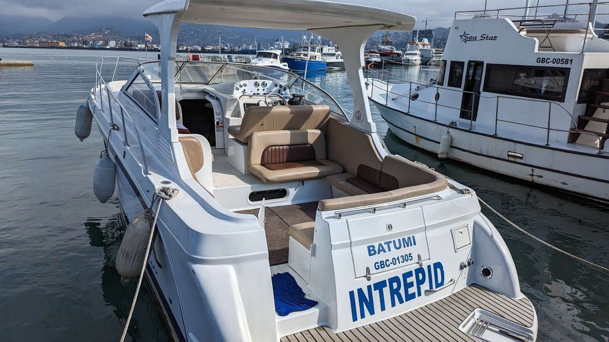 Intrepid Yacht Charter in Batumi