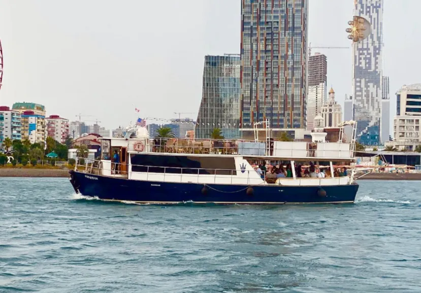Аренда яхты Poseidon в Батуми — до 70 человек