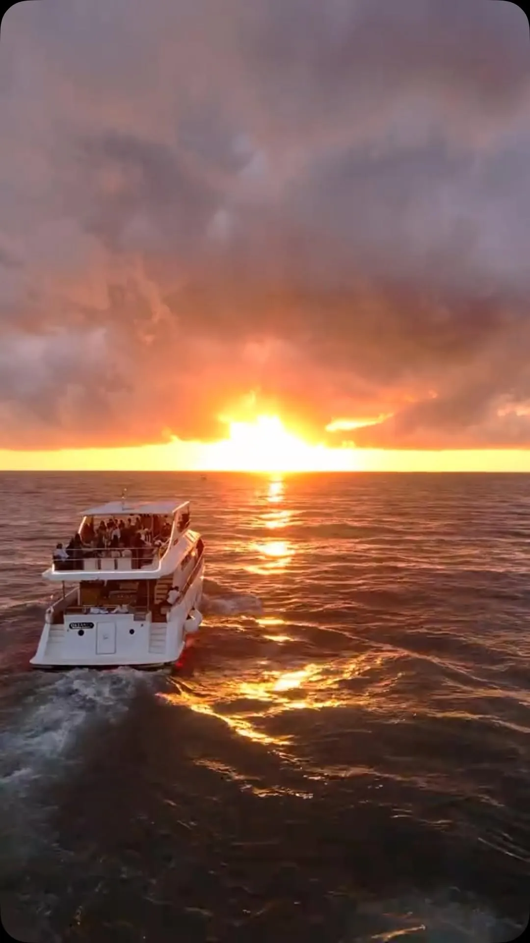 Okyanus Yacht Charter in Batumi — VIP up to 60 Guests, photo 4
