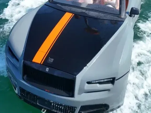 Batum'da Rolls-Royce Grey jet car - 4 kişi, foto 3